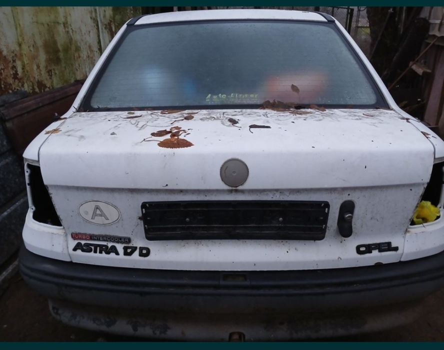 Опел Астра F 1.7 интерколер спряна от движение