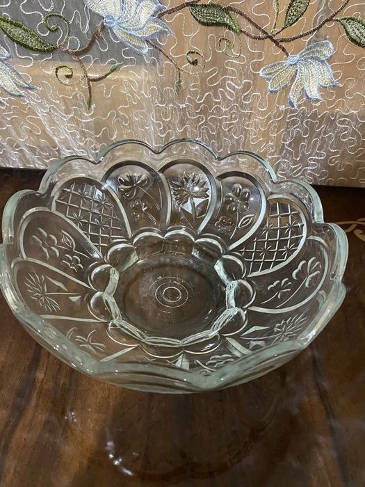 Продаёться. ваза для фруктов