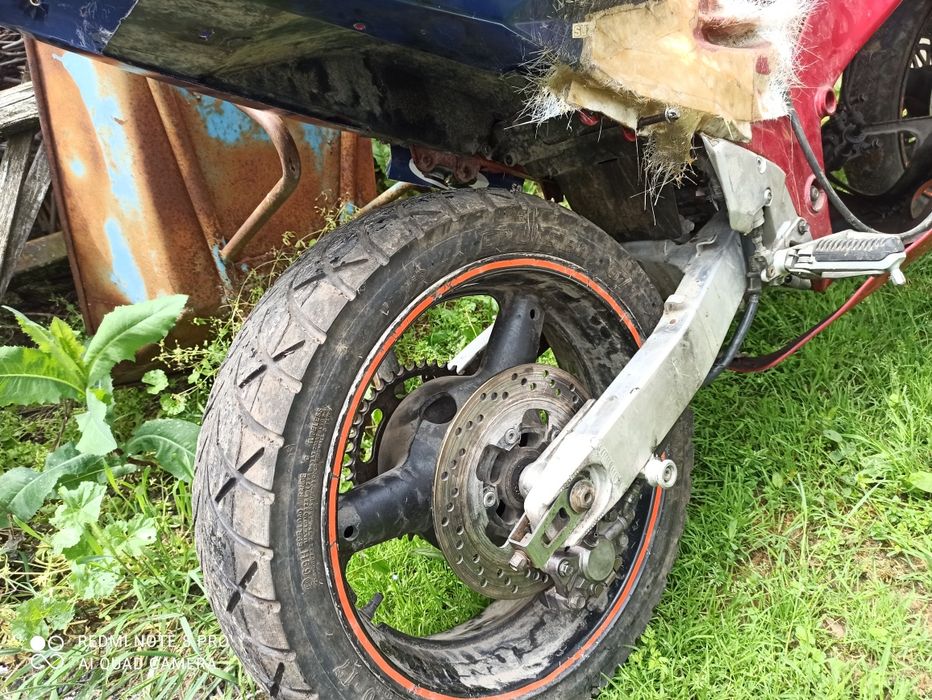 Suzuki rf на части