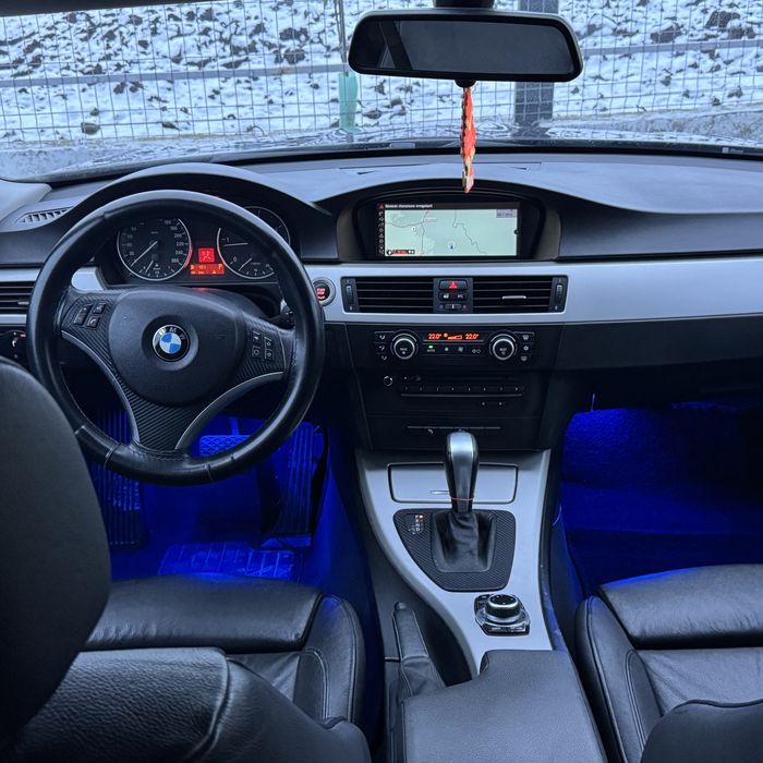 Bmw 320 x deive   In rate