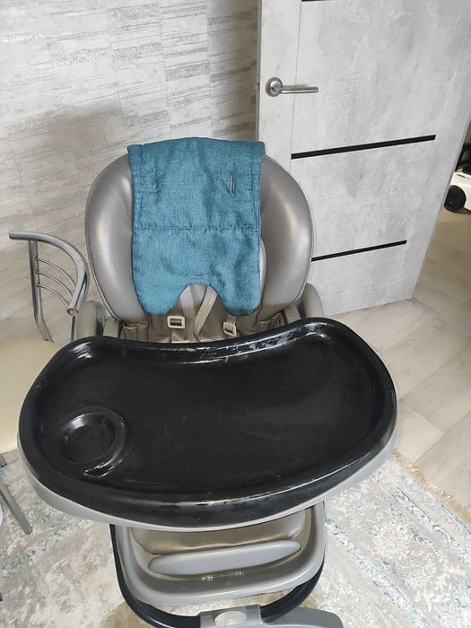 Продам стульчик для кормления