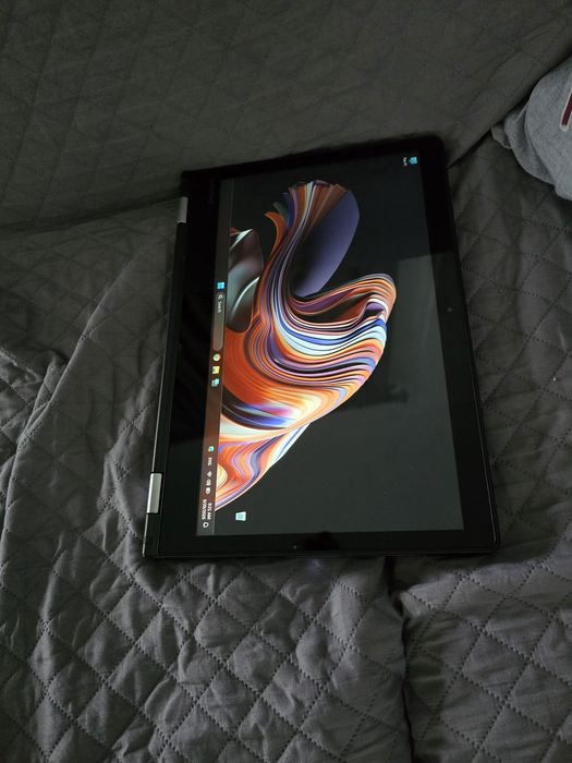 Laptop Lenovo Yoga 510 cu touch-screen, IPS si full hd
