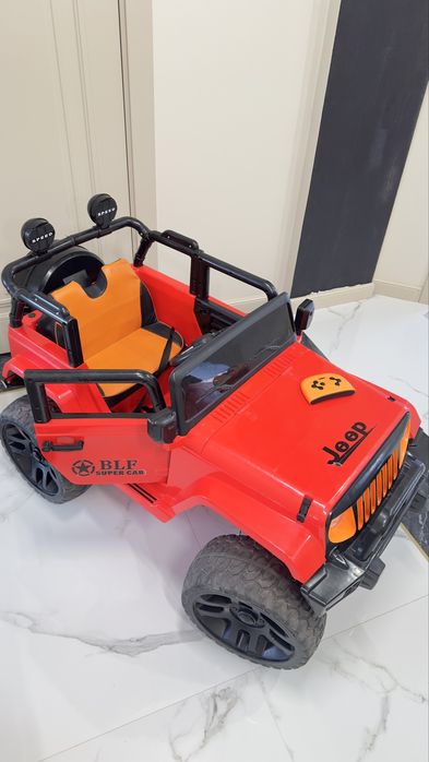 Продам детскую машину