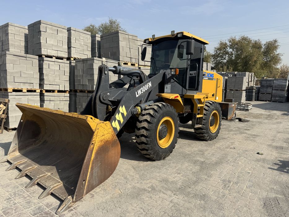 Погрусчик фронтальный