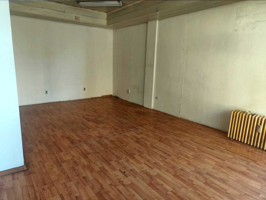 Дава се под наем Магазин в ж.Южен парк - 34 кв.м за 997.05 € - Снимка #3