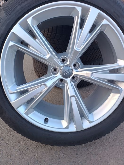 Roti complete Audi Q8 Q7  285/45 R21 XL