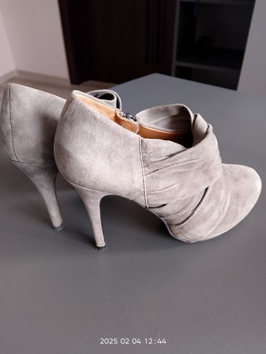 ZARA дамски боти