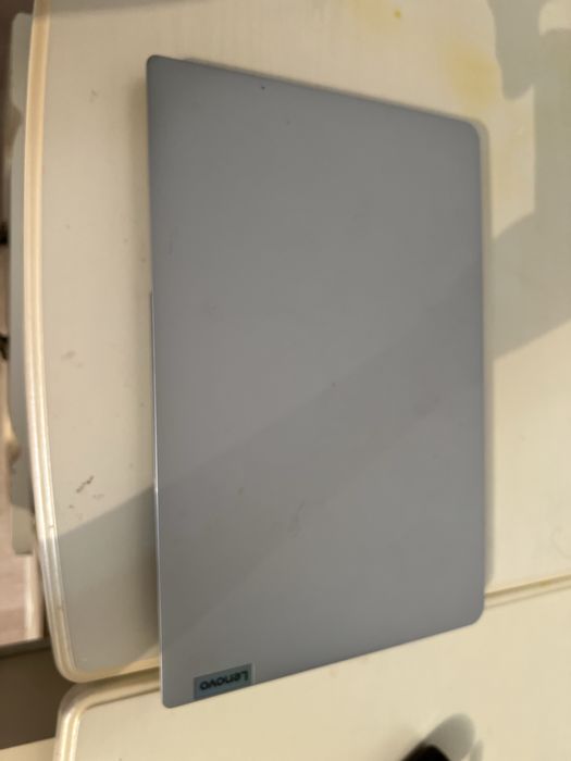 Продам Ноутбук Ленова сроочно