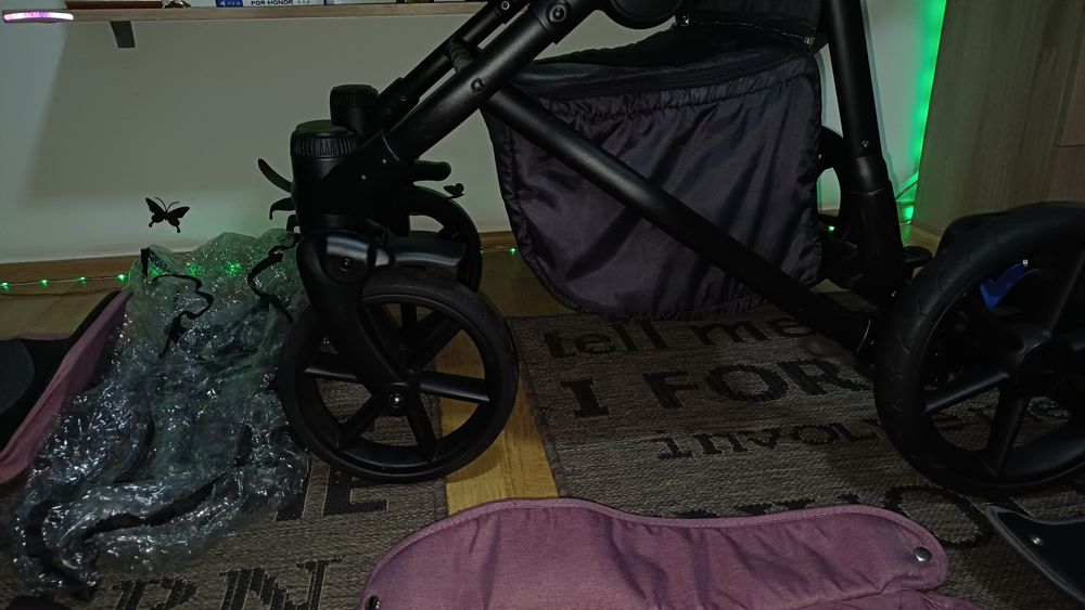 Cărucior/căruț copii 4 în 1 sport+landou+sc.auto+bază auto isofix.