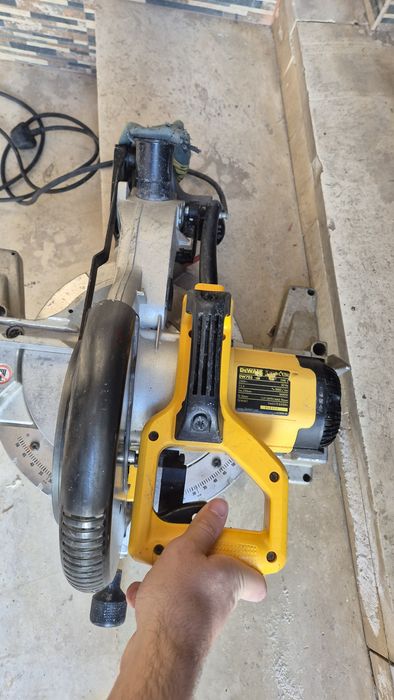 Пендула Dewalt DW703