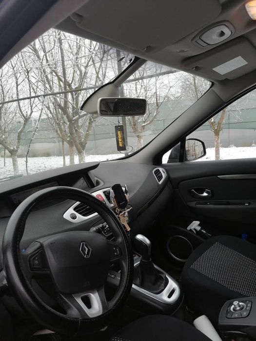 De vânzare Renault Scenic cu7 locuri