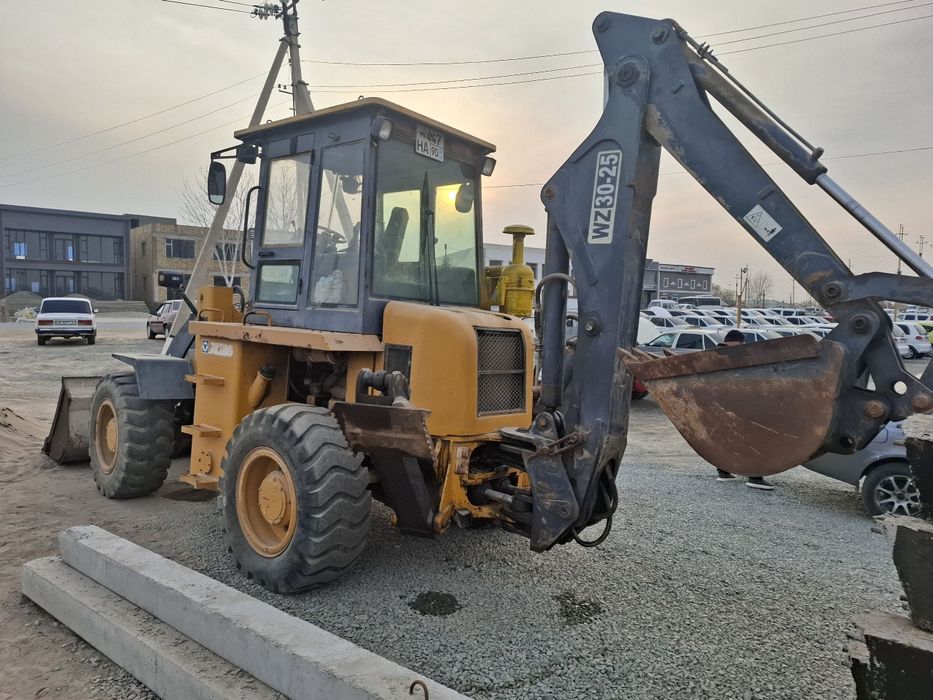 Moshina sotiladi. 2012-yil