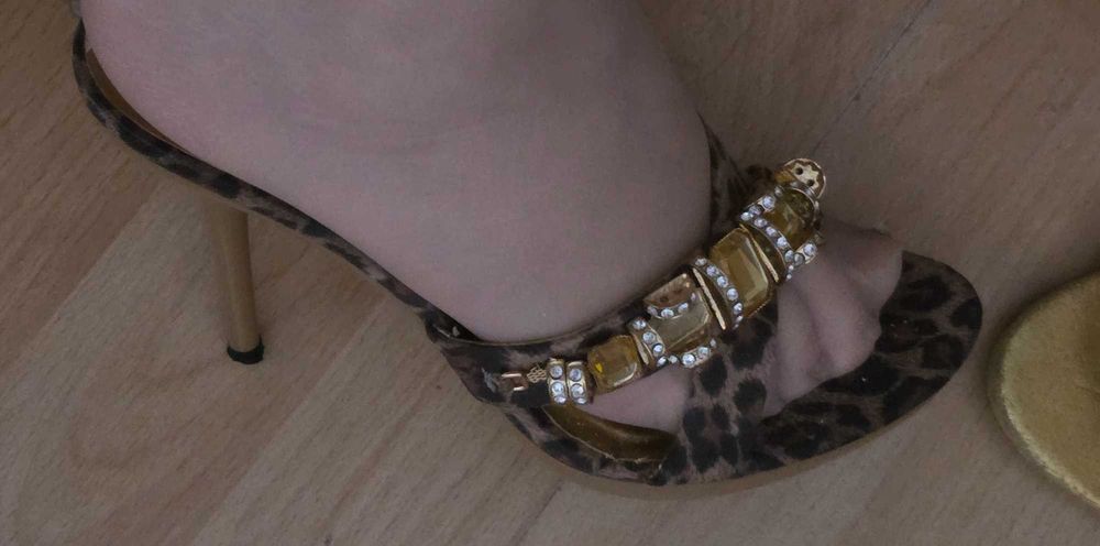 5 чифта нови сандали ,чехри,и летен ботуш  с перфектна цена