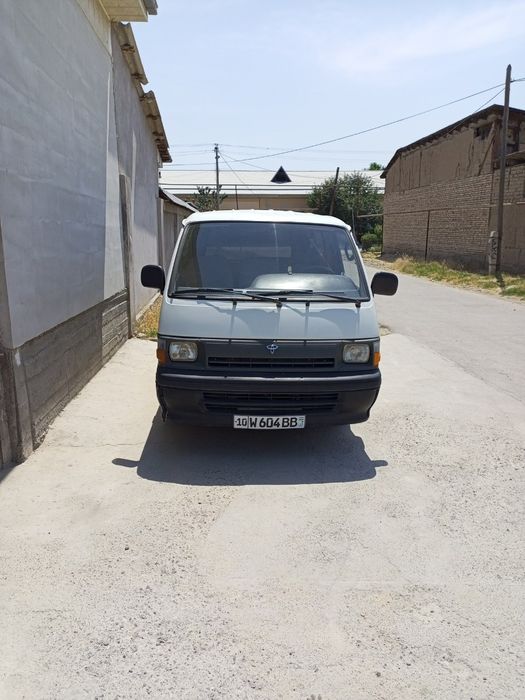 TOYOTA HIACE  tayota hiace sotiladi zudlik bilan