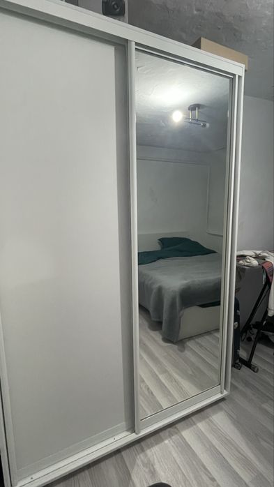 Продам гарнитур спальный