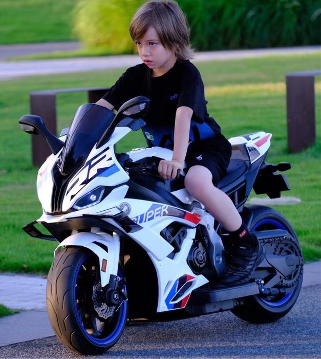 Детский мотоцикл BMW s1000 с электродвигателем | новое в упаковке