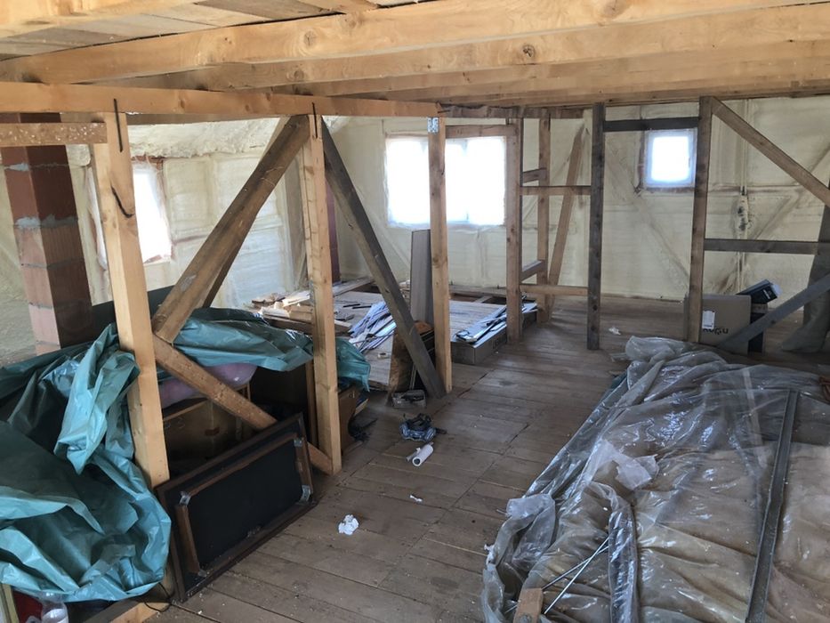 Izolatie spuma poliuretanica/Prețuri Fără Concurenta