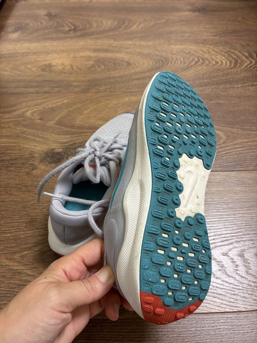 Маратонки Nike 33,5