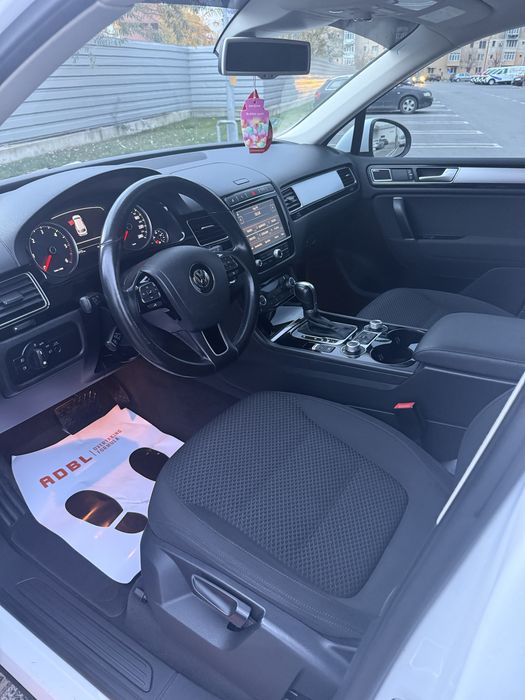 Volkswagen Touareg R-Line / euro 6 / 2015