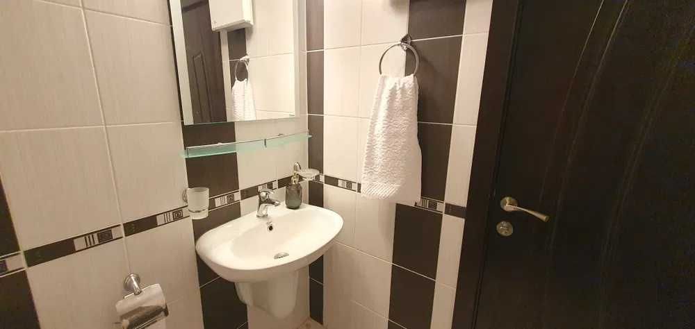 Дава се под наем Двустаен апартамент в Поморие - 75 кв.м за 255 € - Снимка #4