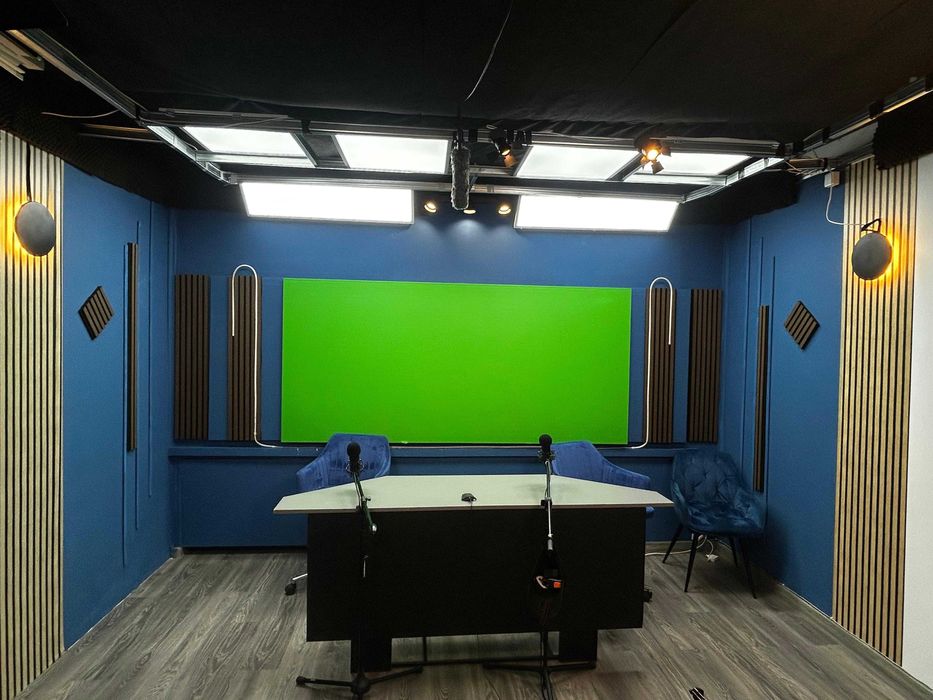 Închiriez Studio Podcast Complet Echipat Casa Presei