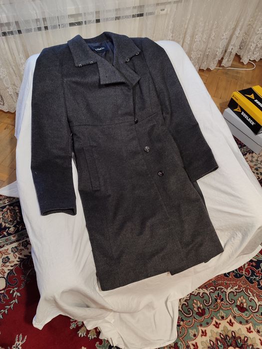 Оригинално елегантно дамско палто