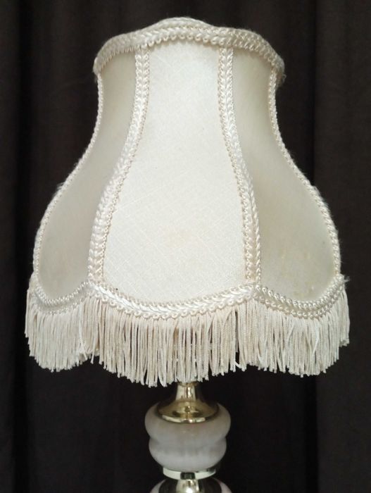 Красиви старинни лампи с абажури - лампа