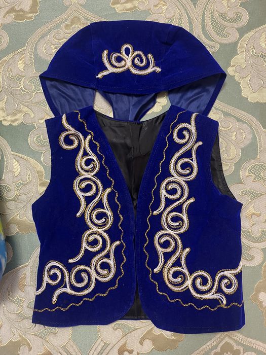 Комзол для мальчика полтора года.