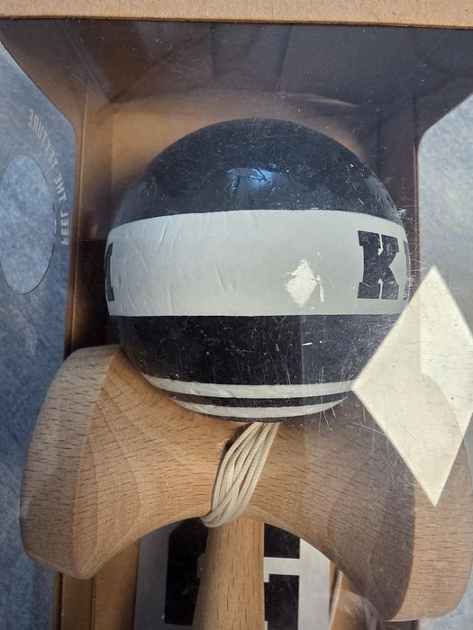 Kendama Krome folosita