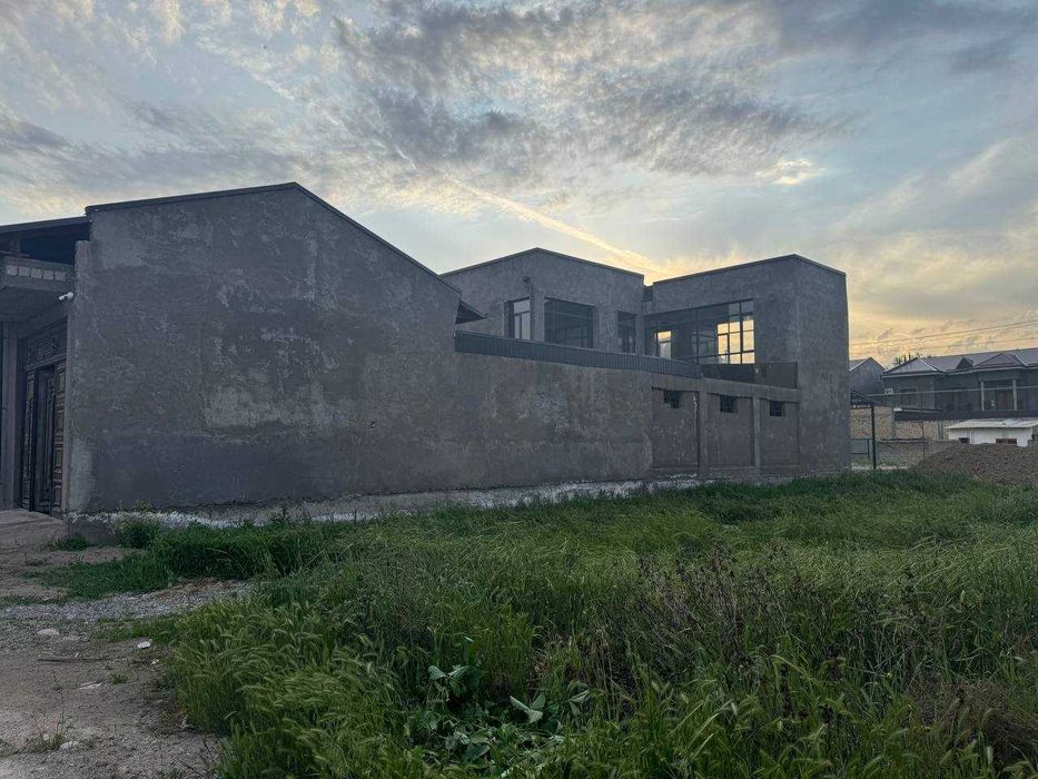 Продаётся двухэтажный дом в стиле хай-тек (6 соток).