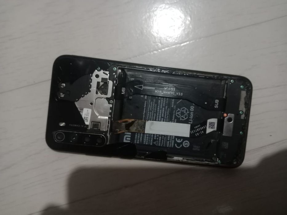 Продам телефоны срочно все за 20000