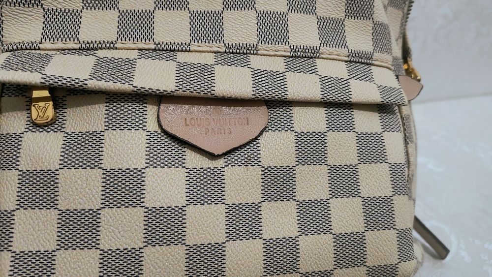 Раница  и чанта Louis Vuitton