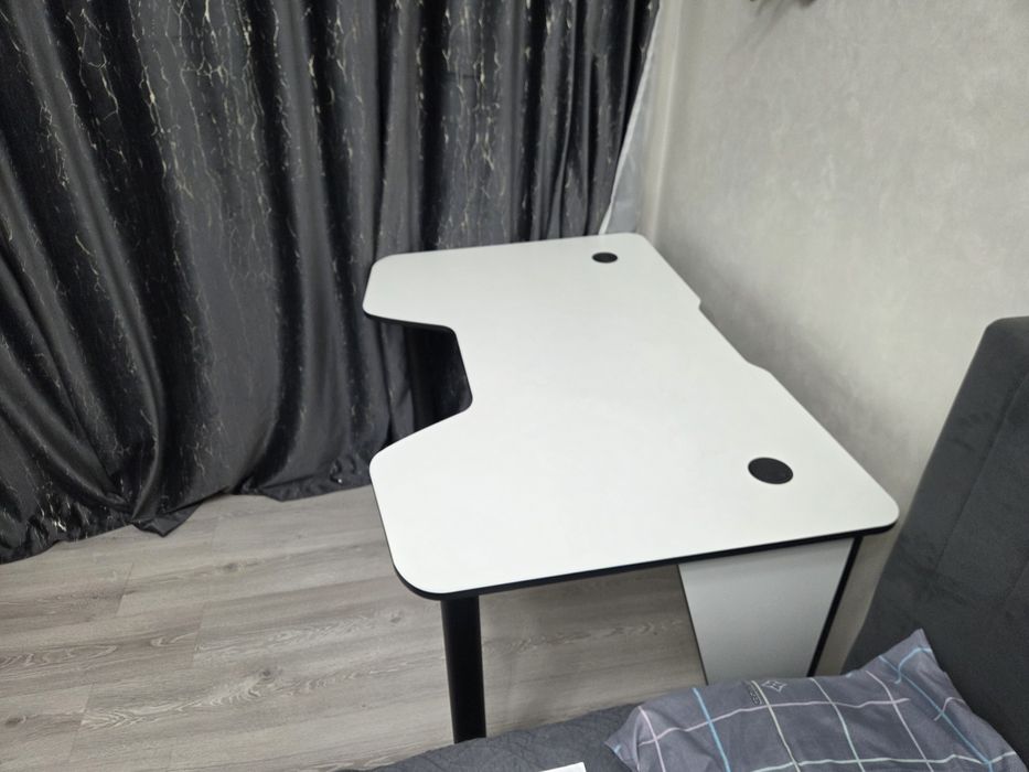 Стол, игровой, новый