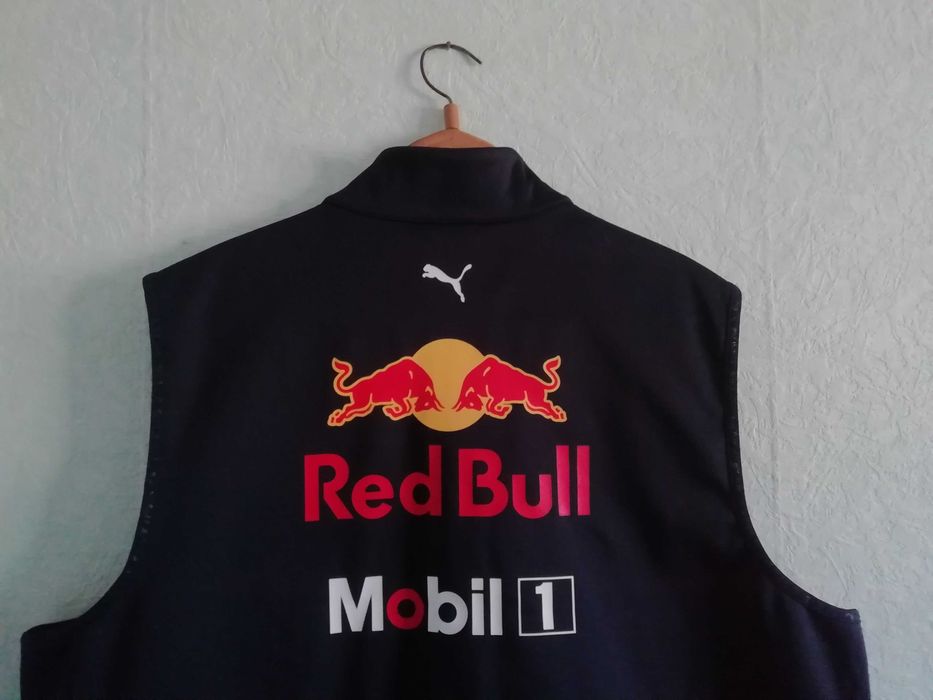 Puma F1 Red Bull Racing Team Gilet Formula One оригинална нова жилетка