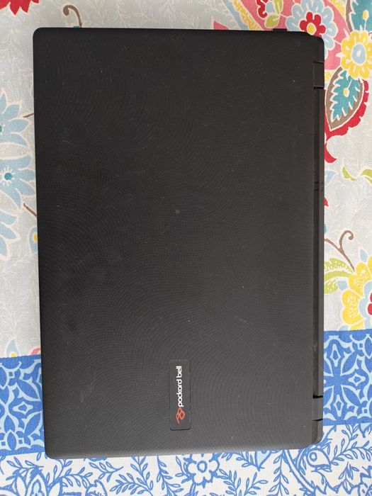 Ноутбук Packard Bell + мышь Logitech — Windows 11 Pro, 4/112 ГБ