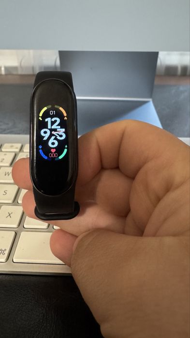 Brățară Smart / Fitness M4 - Pachet complet (2 Curele incluse Alb/Negru)