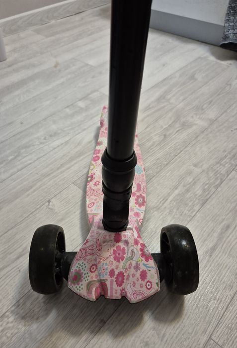 Самокат детский розовый