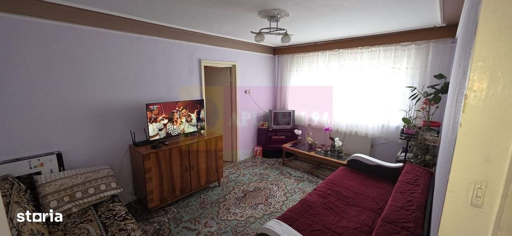 Apartament 2 camere de vanzare in Campina