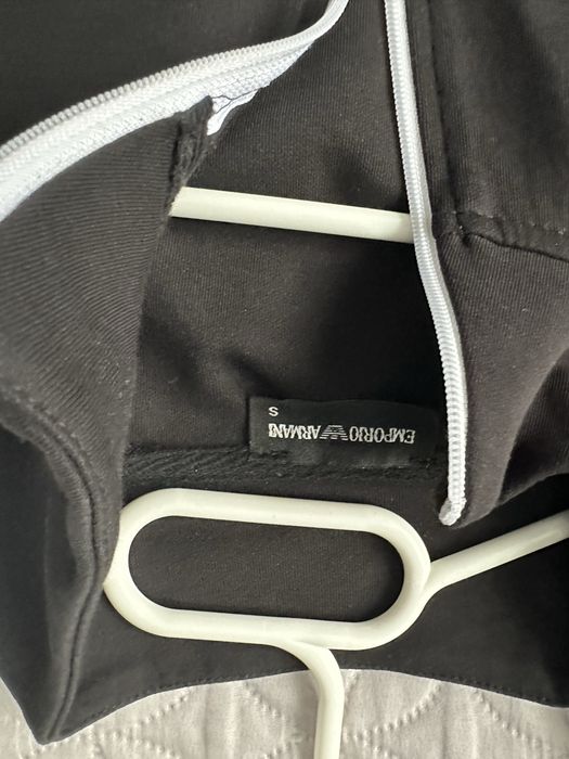 Emporio Armani EA7 анцуг размер S