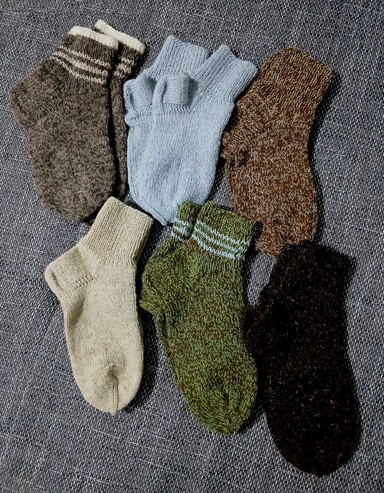 Șosete de lână croșetate manual – mărimi 39-46, diverse culori CALTUNI