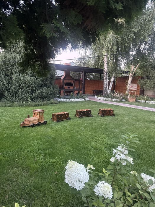 Деревянные изделия для сада .