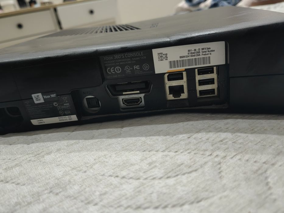 Xbox 360 в идеале 2 джойстика
