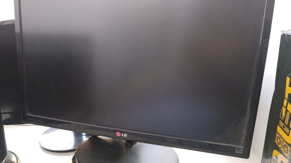 Монитор lg 2013 года