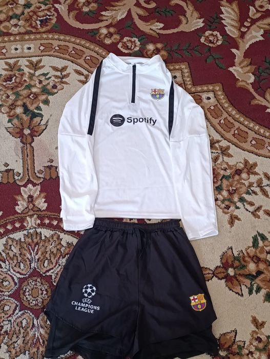 Barsa futbol forma yangi