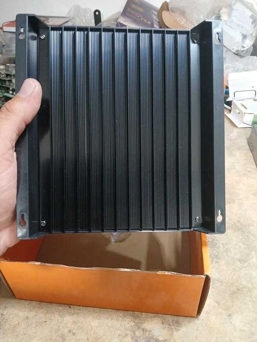 Controler Încărcare Solară Inteligent 100A – Regulator Fotovoltaic Automat 12V 24V 36V 48V