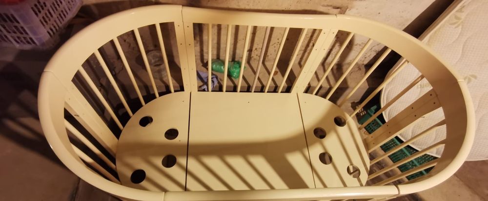 Овальный манеж для ребёнка