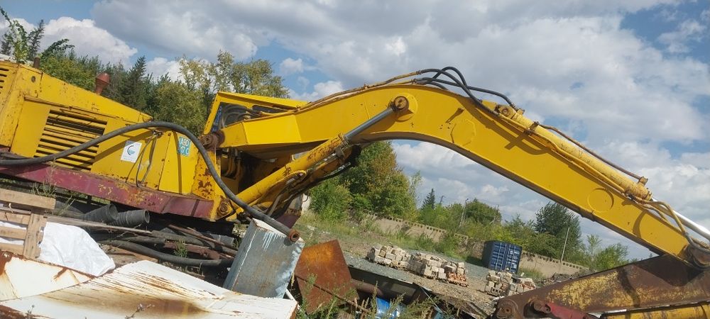 Продам цилиндры на эксковатр