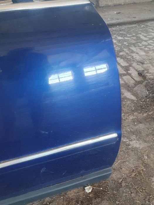 Предна дясна врата VW Passat 5.5