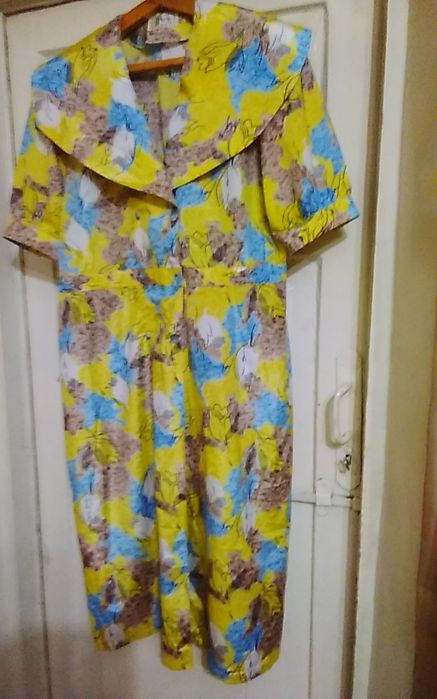 Женские  платья фирменные .