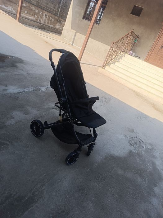 Коляска почти новый 1 ай айдадык